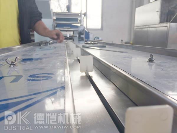 德愷包裝機械 枕式包裝設備 封切設備 管材包裝設備 廣東德愷機械有限公司 佛山德愷機械有限公司 德愷機械包裝機 佛山德愷包裝機 廣東德愷包裝機 佛山德愷包裝機 枕式包裝機廠家 自動整理包裝機 封切收縮機 立式包裝機 稱重充填設備 提升輸送設備 封切收縮機 高速邊封包裝機 高速邊封收縮包裝機 全自動直進料袖口式包裝機 高速恒溫熱收縮包裝機 全自動封切包裝機 回轉(zhuǎn)式枕式包裝機 回轉(zhuǎn)伺服式枕式包裝機 下走紙枕式包裝機 往復式枕式包裝機 不銹鋼理料線食品包裝機廠家 餅干包裝機 伺服包裝機 德愷包裝機械 枕式包裝設備 封切設備 管材包裝設備 廣東德愷機械有限公司 佛山德愷機械有限公司 德愷機械包裝機 佛山德愷包裝機 廣東德愷包裝機 佛山德愷包裝機 枕式包裝機廠家 自動整理包裝機 封切收縮機 立式包裝機 稱重充填設備 提升輸送設備 封切收縮機 高速邊封包裝機 高速邊封收縮包裝機 全自動直進料袖口式包裝機 高速恒溫熱收縮包裝機 全自動封切包裝機 回轉(zhuǎn)式枕式包裝機 回轉(zhuǎn)伺服式枕式包裝機 下走紙枕式包裝機 往復式枕式包裝機 不銹鋼理料線食品包裝機廠家 餅干包裝機 伺服包裝機